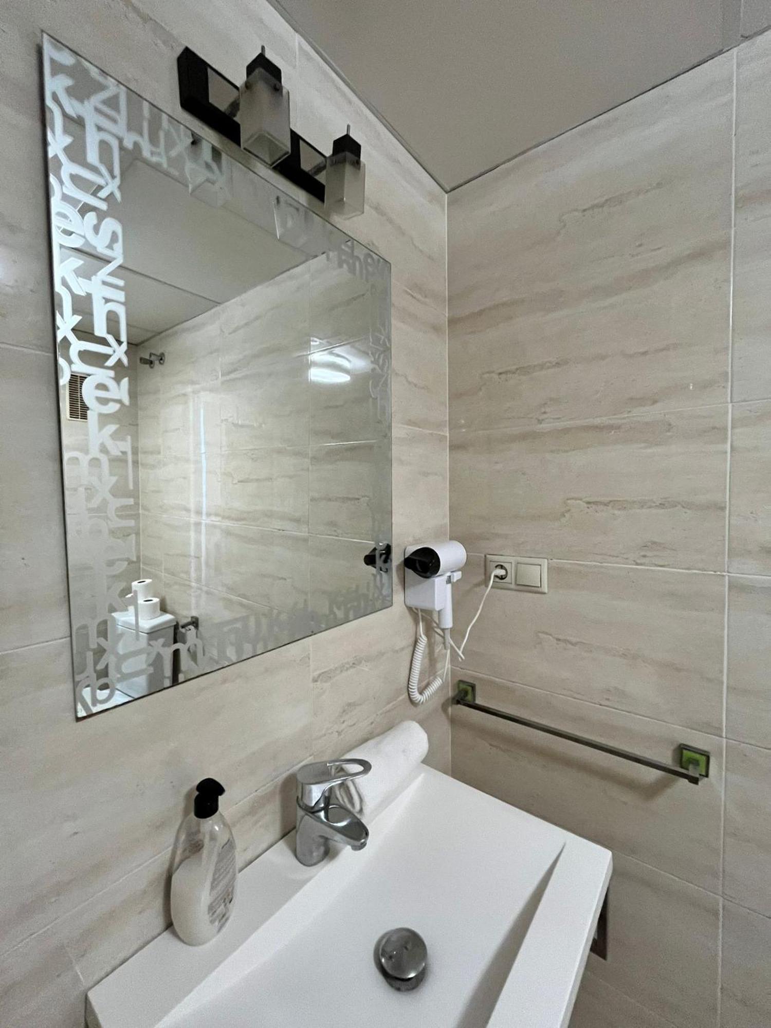 El Torcal Residences With Free Parking Малага Экстерьер фото